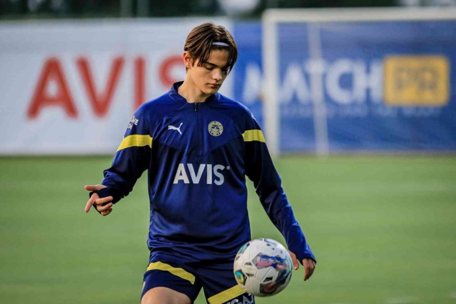 Fenerbahçe Hazırlıklarını Sürdürdü