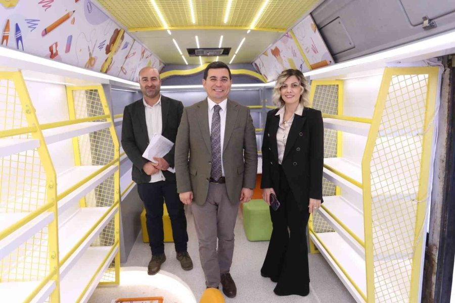 Kepez’in ‘mobil Kütüphanesi’ Şehri Gezecek