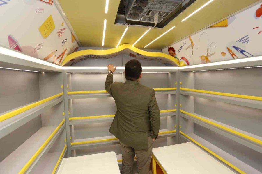 Kepez’in ‘mobil Kütüphanesi’ Şehri Gezecek