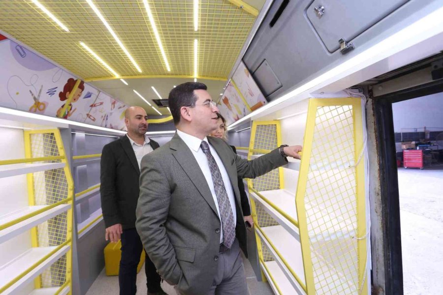 Kepez’in ‘mobil Kütüphanesi’ Şehri Gezecek