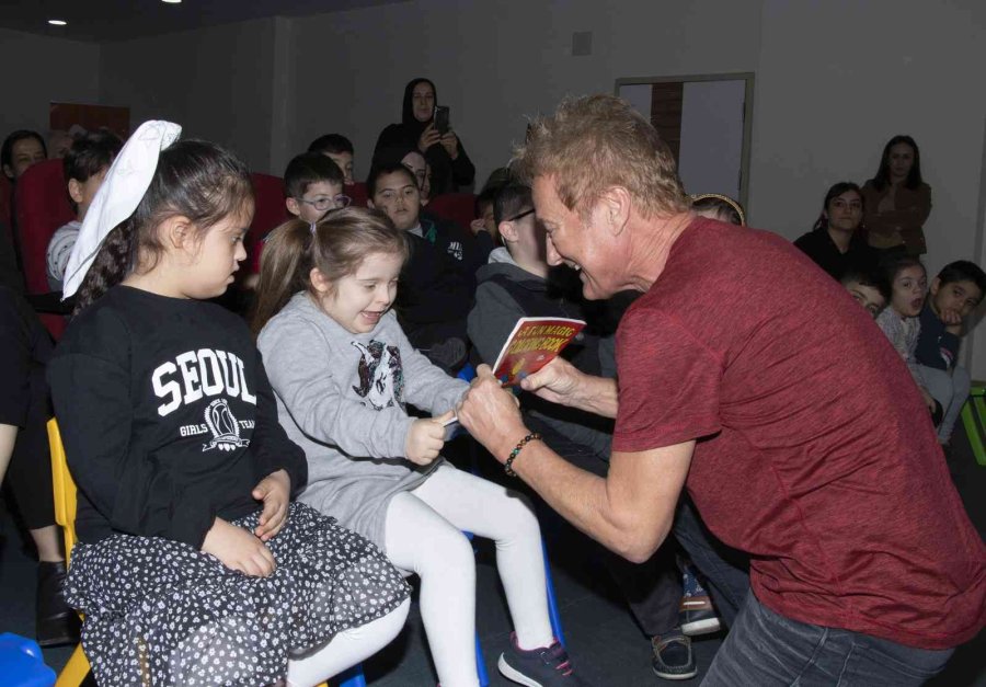 Mersin’de Özel Gereksinimli Bireyler Magic Terapi İle Eğlendi