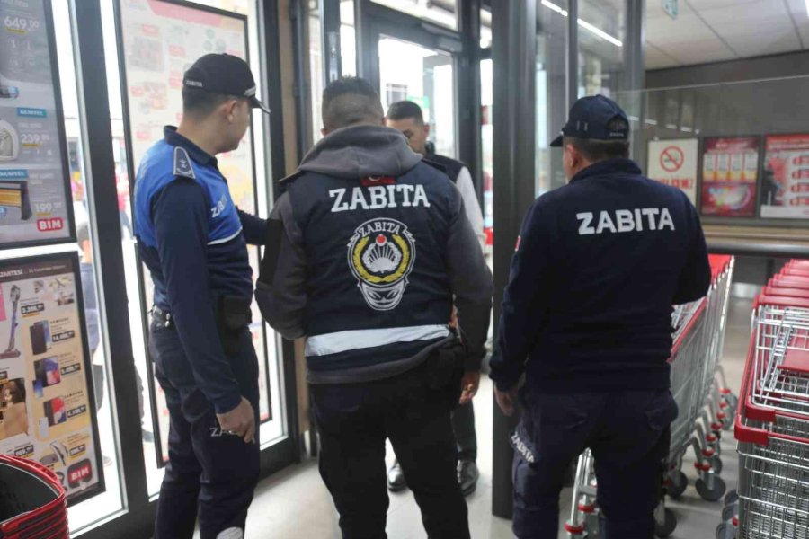 Mersin’de Uygun Şartları Taşımayan Zincir Market Mühürlendi