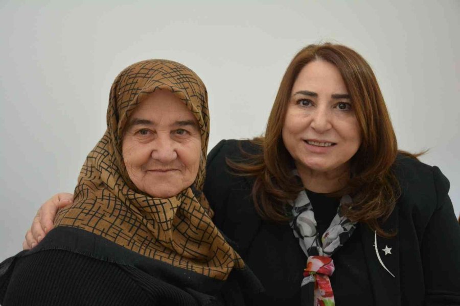 Anneleri İle Aynı Çatı Altında Eğitim Alıyorlar