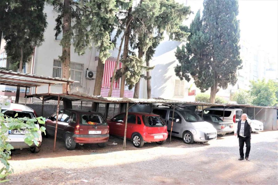 Antalya’da Apartman Sakinlerine Komşu Şoku