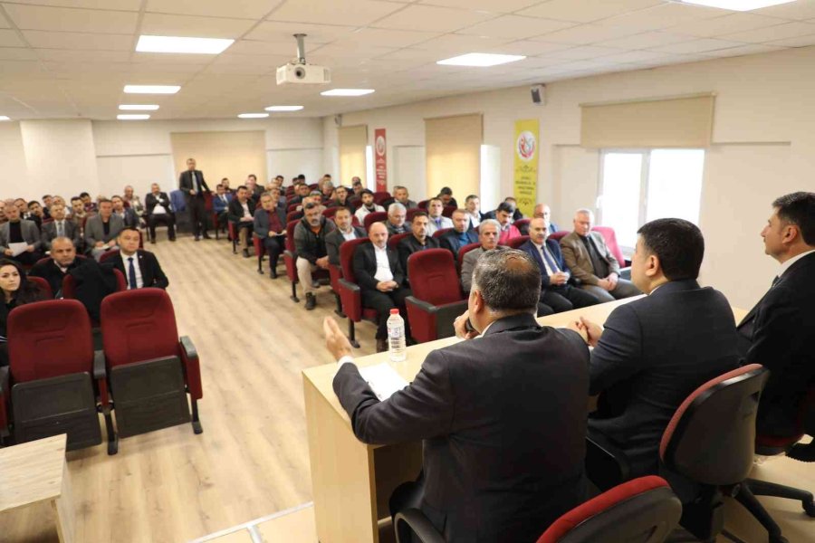 Develi’de Akademik Başarı Ve Gelişim Projesi Değerlendirme Toplantısı Yapıldı