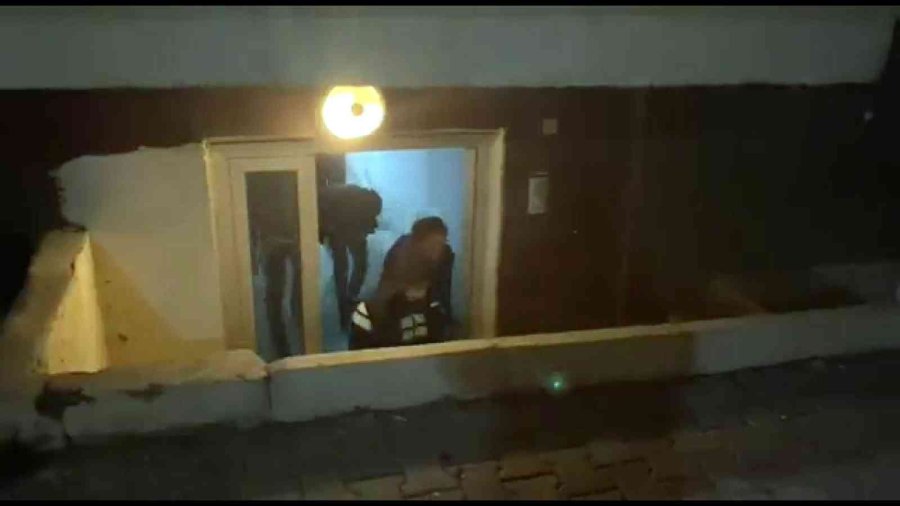 Kayseri’de Hem Uyuşturucu Satan Hem De Kullanan 11 Kişi Gözaltına Alındı