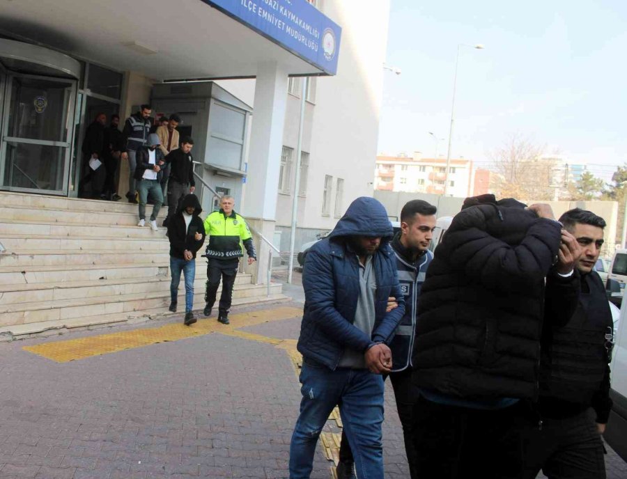 Aranan Şahıstan İlginç Soru: “hangi Kanalda Yayınlanıyor”