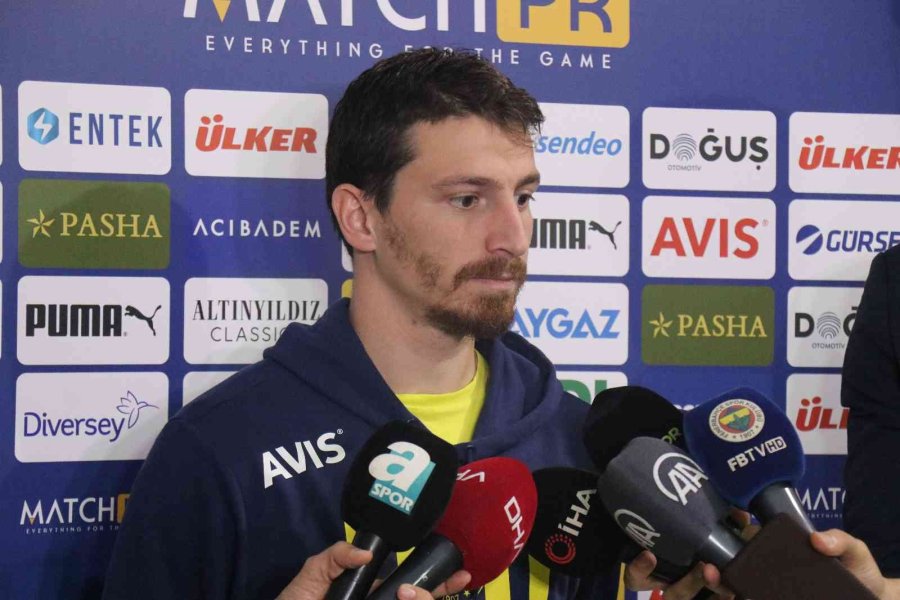 Mert Hakan Yandaş: “takımda Bir Otorite Var”