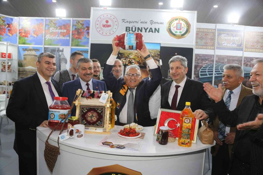 Başkan Büyükkılıç, İstanbul’da Kayserililerle Buluştu