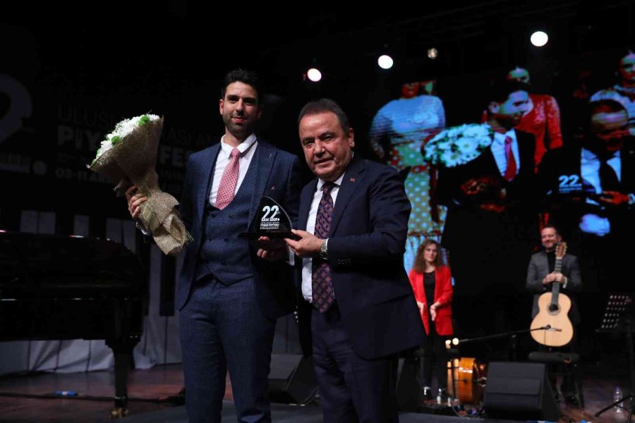 22. Uluslararası Antalya Piyano Festivali’nde Flamenko Rüzgarı