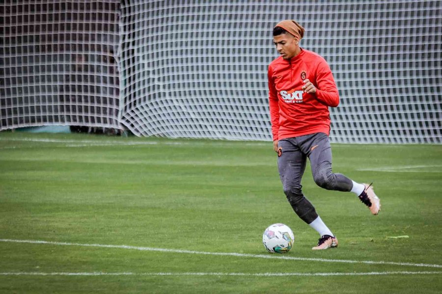 Victor Nelsson: "galatasaray İle Şampiyonluk Kazanmak İstiyorum"