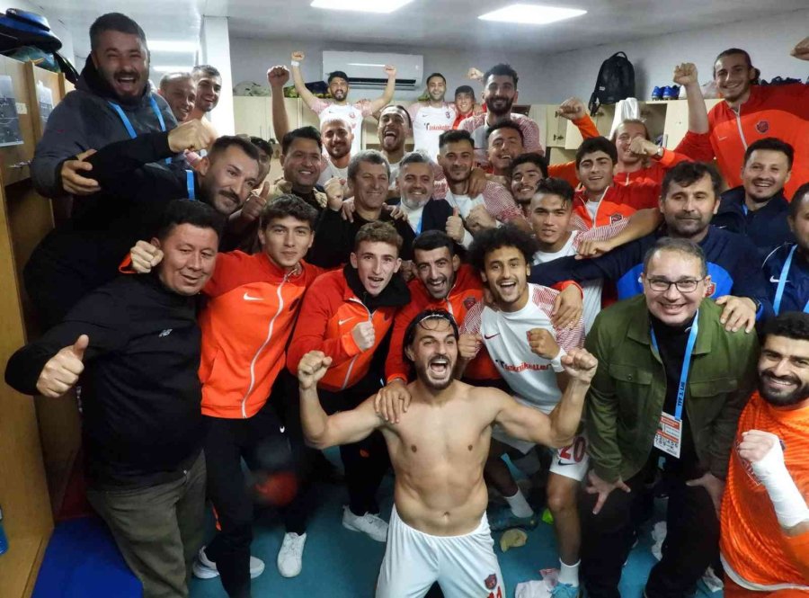 Kepez Belediyespor Zirveye Yerleşti