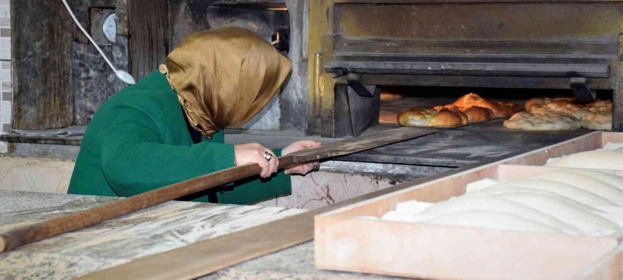 Elmalı’da Fırınlara Ekmek Hijyeni Belgesi Verildi