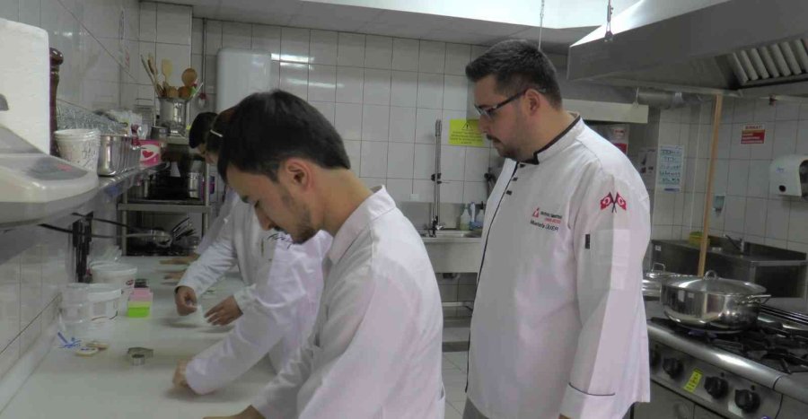 “kayseri Ürün Çeşitliliğiyle Gastronomi Liginde Kalmayı Hak Ediyor”