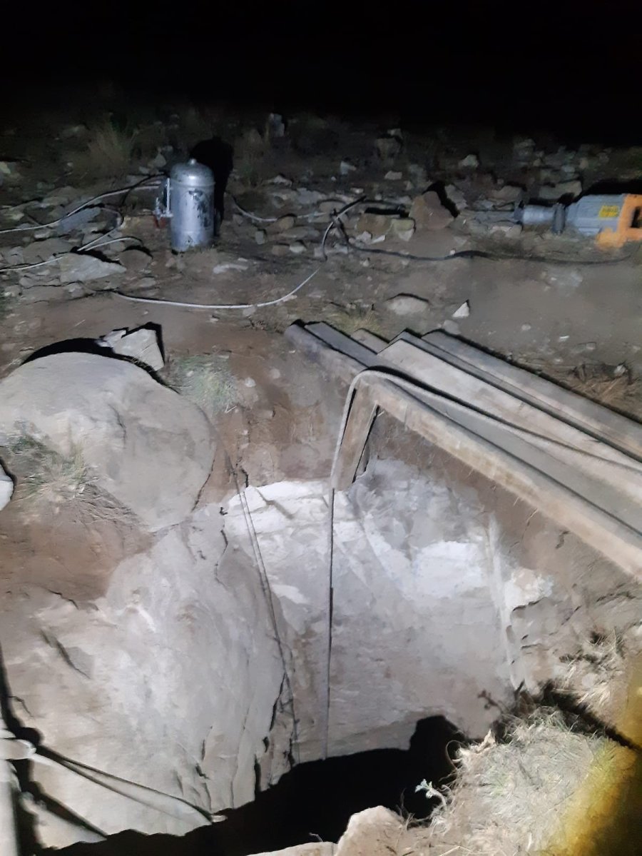 Kayseri’de Kaçak Kazı Yapan 4 Kişi Yakalandı