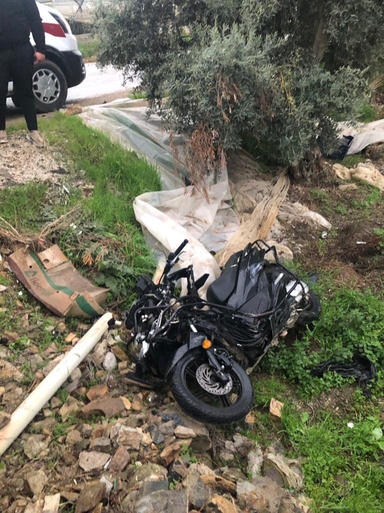 Direğe Çarpan Motosiklet Sürücüsü Hayatını Kaybetti
