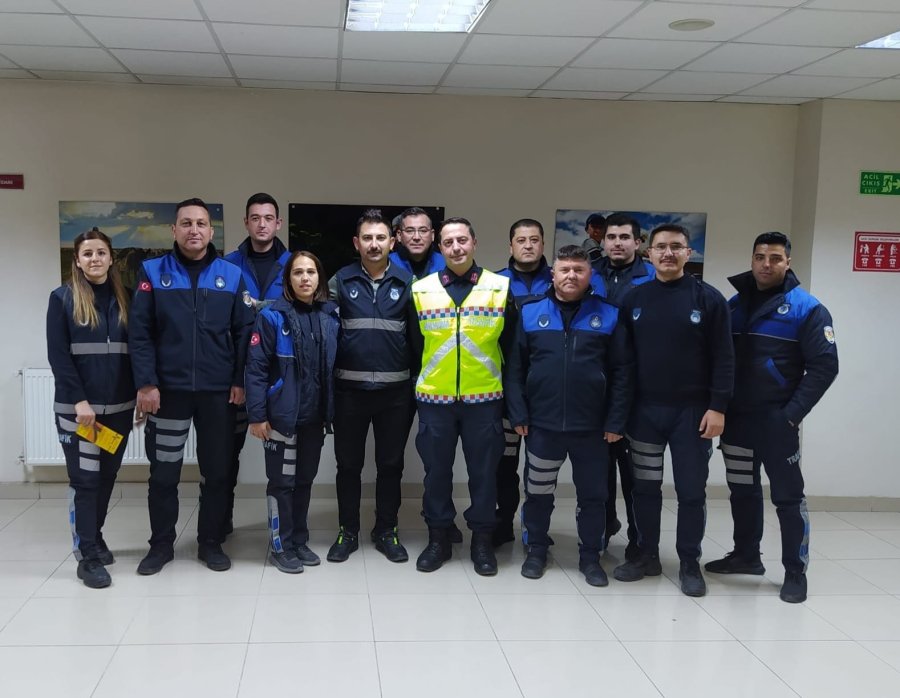 Aksaray’da Trafik Jandarmasından Zabıtaya Trafik Güvenliği Eğitimi