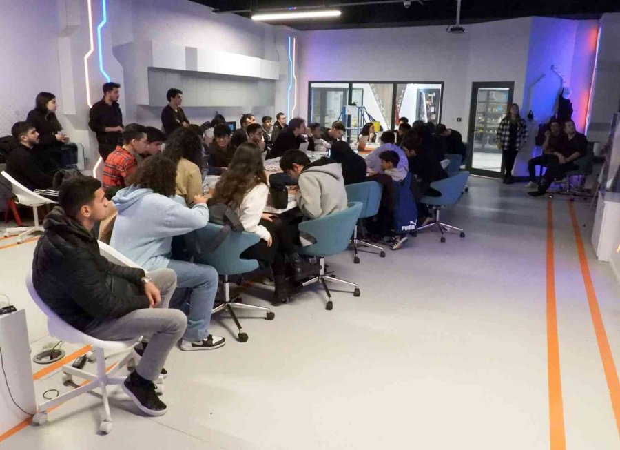 Bilim Merkezi’nden Kodlama Eğitimi