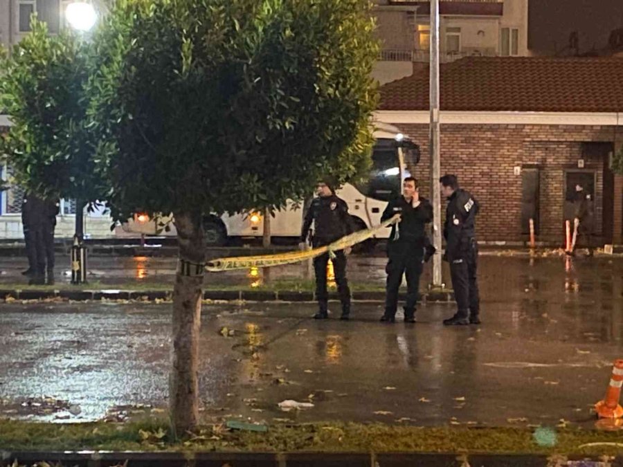 Antalya’da Gece Yarısı Otoparkta İki Grup Arasında Silahlı Çatışma: 5 Yaralı