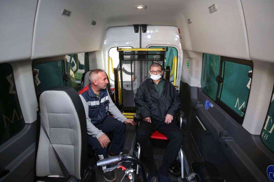 Meram’da Engelli Nakil Aracı Hizmette