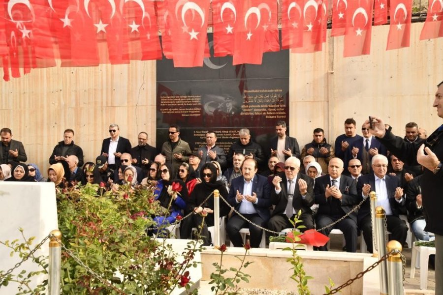 Şehit Emniyet Müdürü Altuğ Verdi Mezarı Başında Anıldı