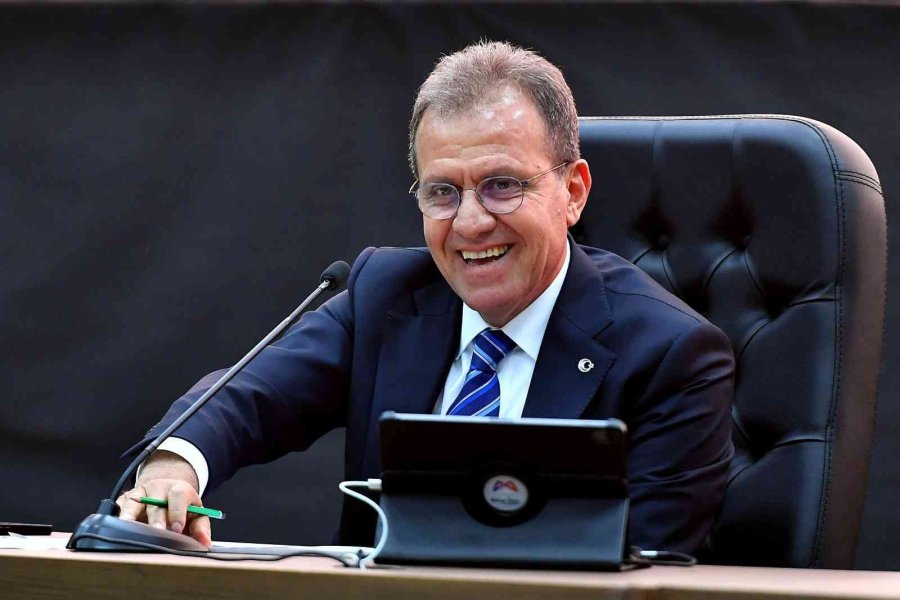 Seçer: "ikinci Dönem Adaylığımda Toplu Konut Projelerini Süratle Başlatacağım"