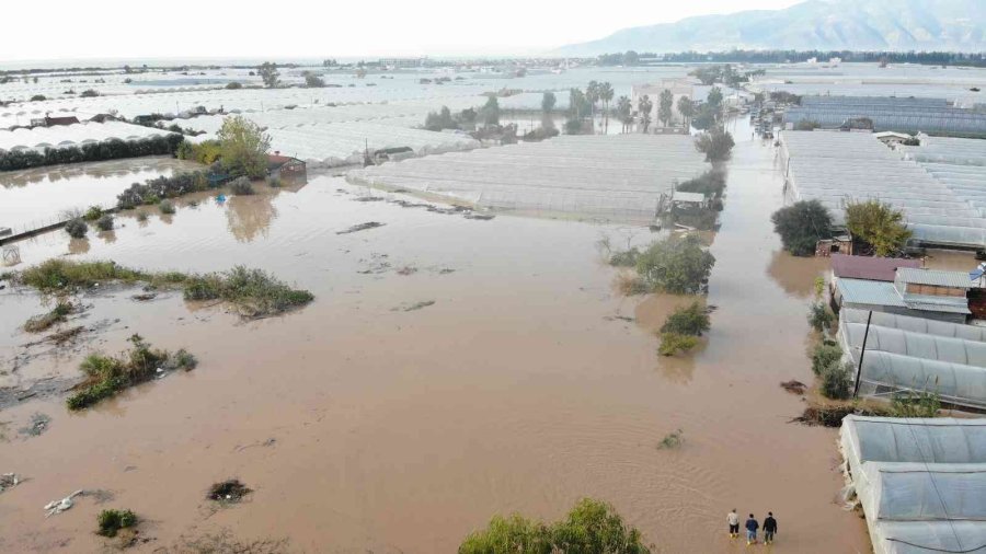 Kumluca’da Sel Felaketi Vatandaşı Evsiz Ve Serasız Bıraktı
