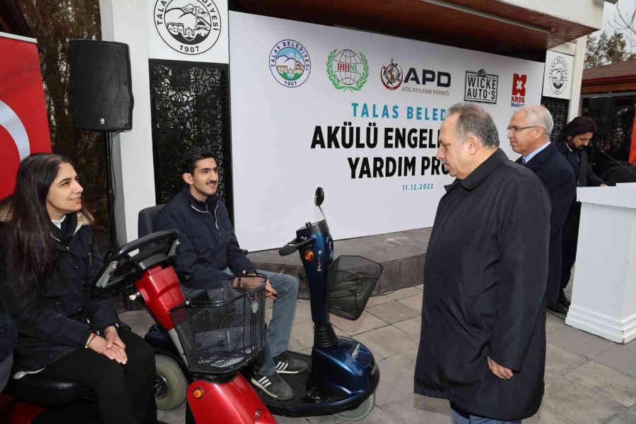 Talas Belediyesi’nden Engellilere Akülü Araç Desteği