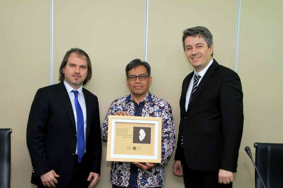 Türkiye Ve Asean Arasında Ekonomi Köprüsü