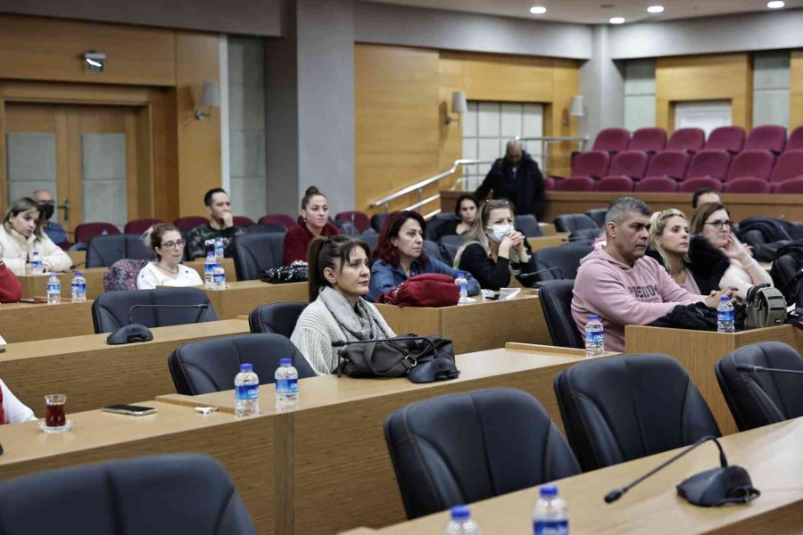 Büyükşehir’den Petshop Ve Yerel Hayvan Koruma Görevlisi Eğitimi