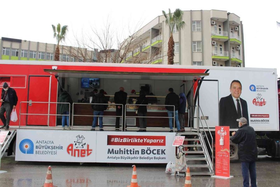 Antalya’da Halk Et Satış Mağazalarından 3 Yılda 1 Milyon 84 Bin 422 Kg Et Ürünü Satıldı