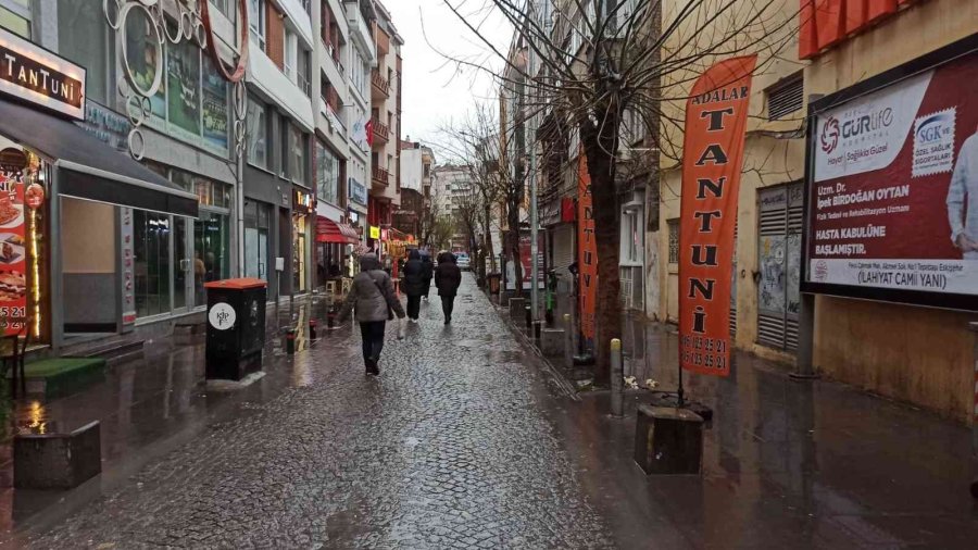 Eskişehir Sağanak Yağışı Hazırlıklı Karşıladı