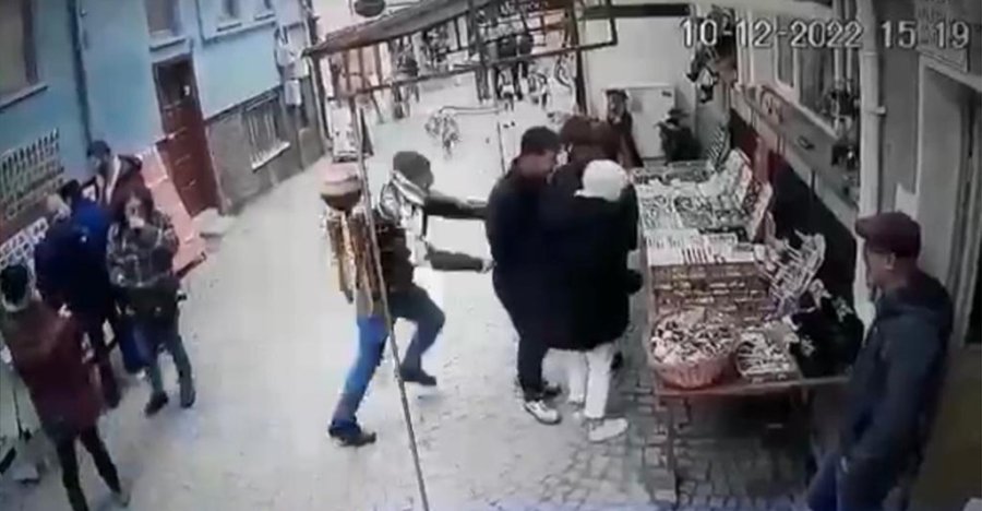 Üniversite Öğrencisine Bıçakla Saldıran Şüpheli, Psikiyatri Servisine Yatırıldı