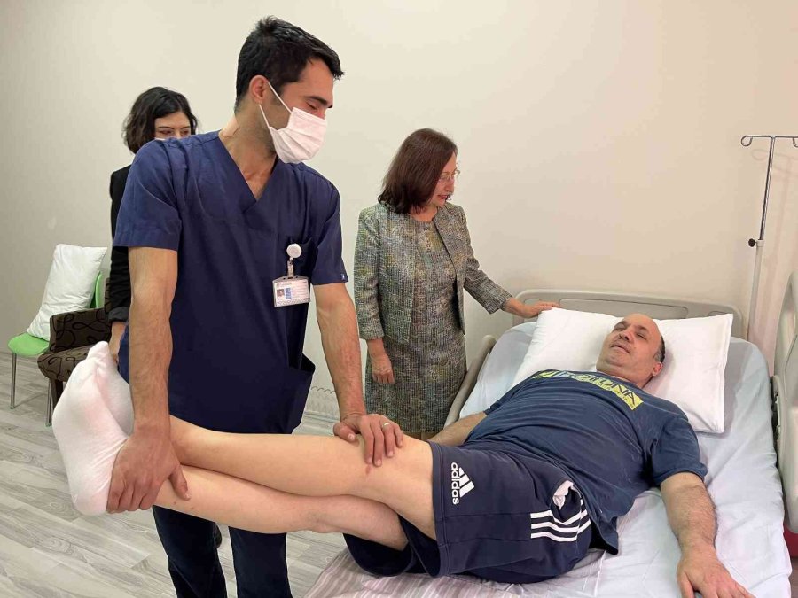 Yürüyebilmek İçin 2 Bin 869 Kilometre Yol Geldi