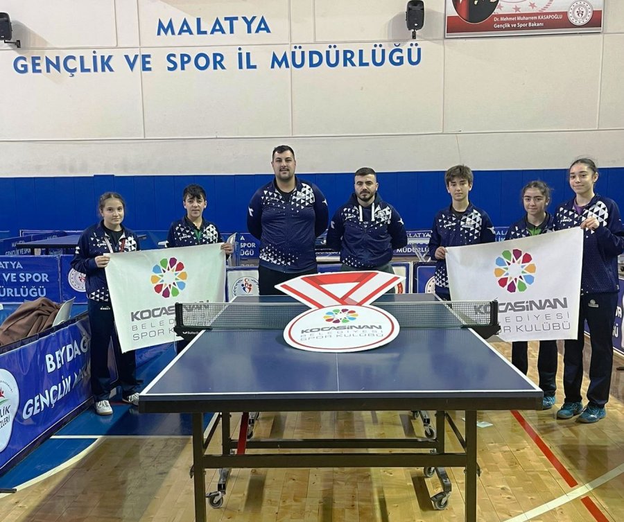 Kocasinan Masa Tenisi Takımları Zirvede