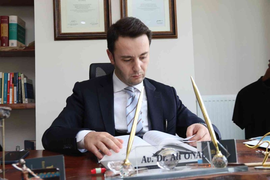 Uzmanından Sözleşmeliye Kadro Düzenlemesine İlişkin Değerlendirme