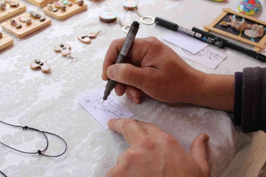 Tasarımlarıyla Kentin Kültür Ve Sanatına Katkı Sağlıyorlar