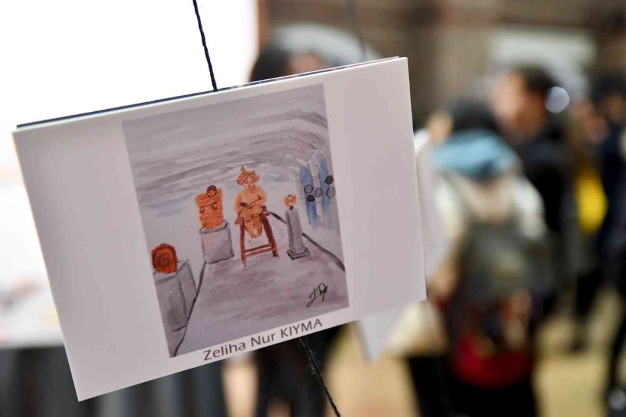 Kenti Anlatan Çizimler Sergileniyor