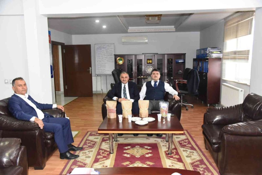 Develi Protokolünden Ktb’ye Ve Damızlık Ve Sığır Yetiştiricileri Birliğine Ziyaret