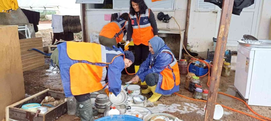 Kayseri’den Antalya’ya Yardım Çıkarması