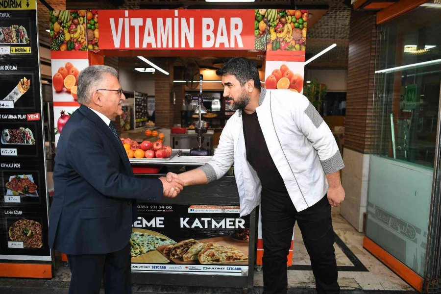 Başkan Büyükkılıç’tan Esnaf Ziyareti