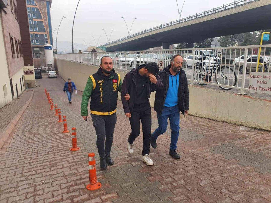 Kamyonetleri Çalıp Parçalayan Zanlı 800 Saatlik Güvenlik Kamerası İncelenerek Yakalandı