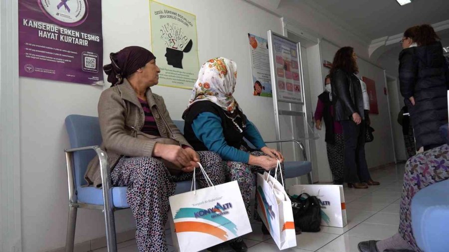 Konyaaltı’nda Kadınlara Kanser Taraması Hizmeti