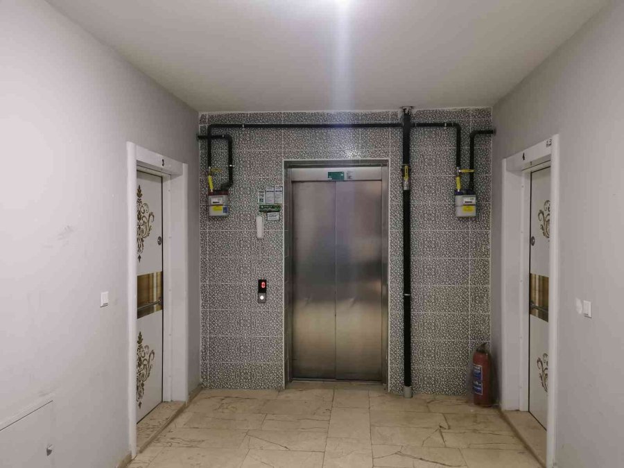 Önce Ayakkabıları Sonra Elektrikli Bisikletleri Çaldı