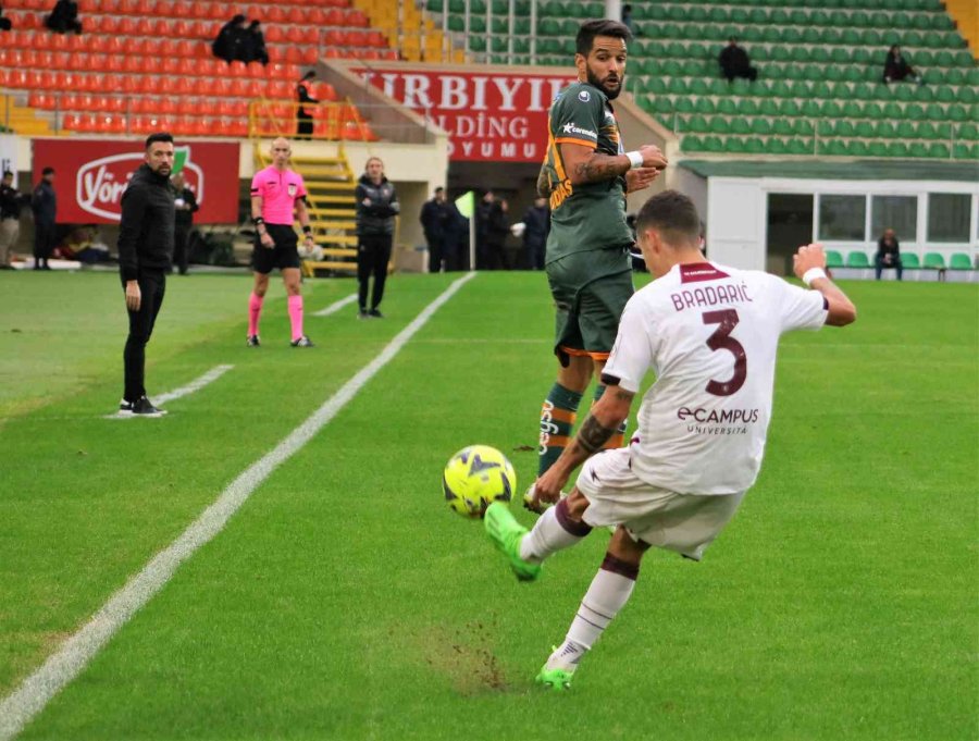 Hazırlık Maçı: Alanyaspor: 3 - Salernitana: 1