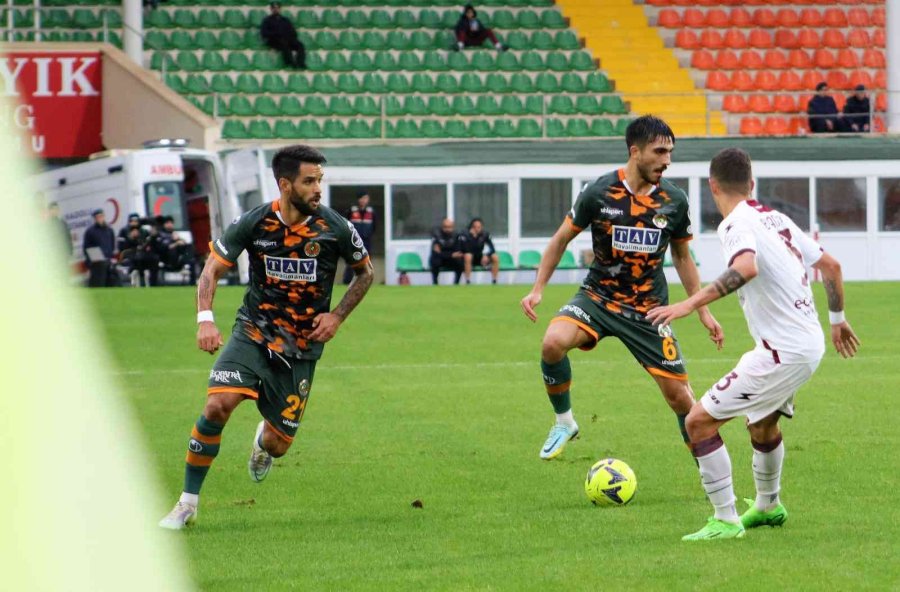 Hazırlık Maçı: Alanyaspor: 3 - Salernitana: 1