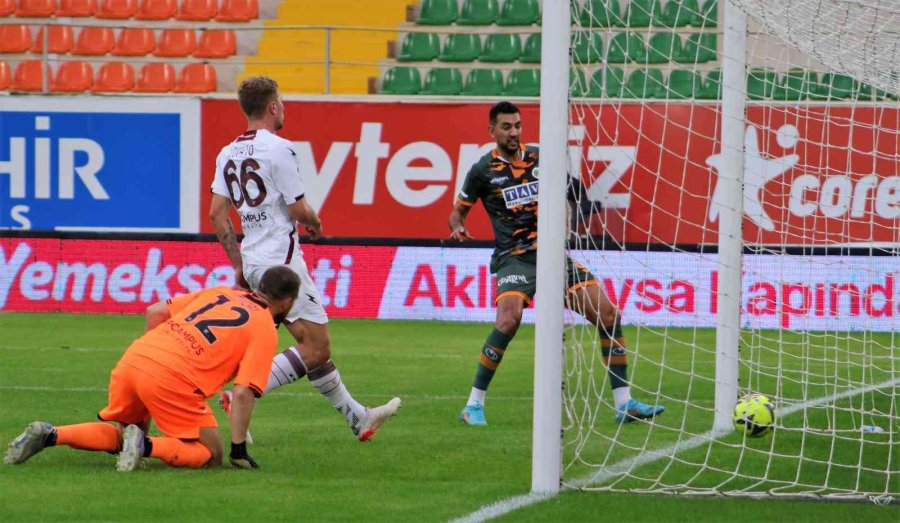 Hazırlık Maçı: Alanyaspor: 3 - Salernitana: 1
