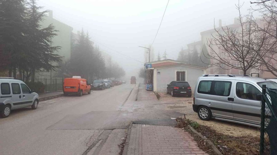 Eskişehir’de Yüksek Kesimlerde Sis Hakim Oldu