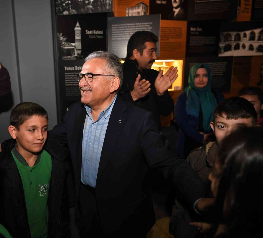 Başkan Büyükkılıç; Minik Öğrencilere Milli Mücadele Müzesi’ni Anlattı