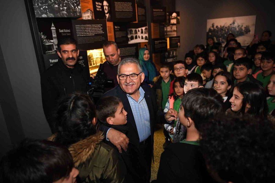 Başkan Büyükkılıç; Minik Öğrencilere Milli Mücadele Müzesi’ni Anlattı